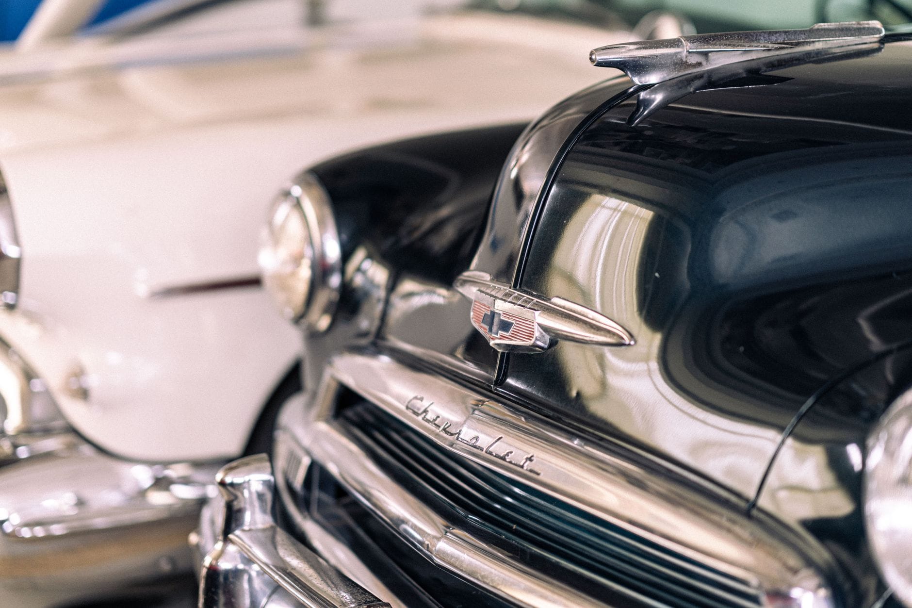 Zabytkowy Chevrolet w muzeum klasycznych aut